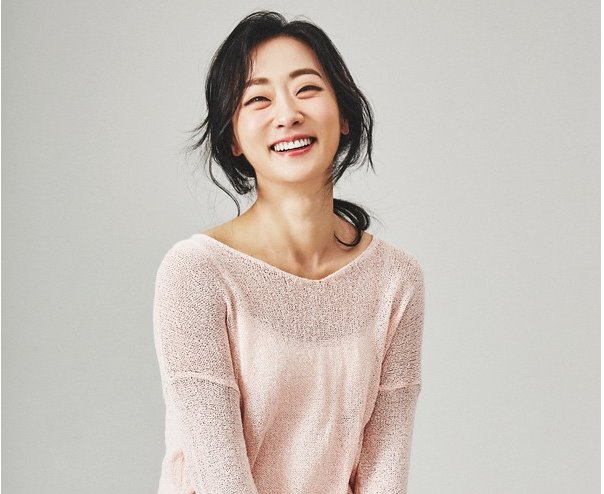 [사진 = 이엑스엔터테인먼트 제공]