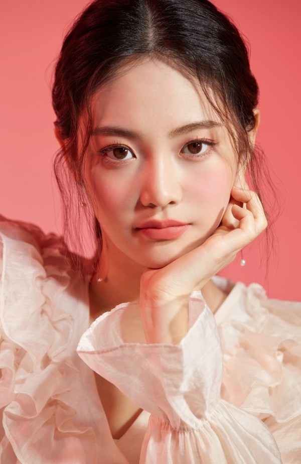 [사진 = n.CH엔터테인먼트, 에뛰드 제공]