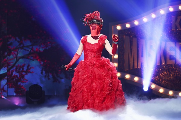 [사진 = 장미여사/ MBC '복면가왕' 제공]