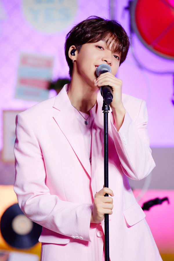 [사진 = 정세운/ 스타쉽엔터테인먼트 제공]