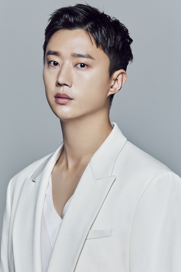 [사진 = 인연엔터테인먼트 제공]