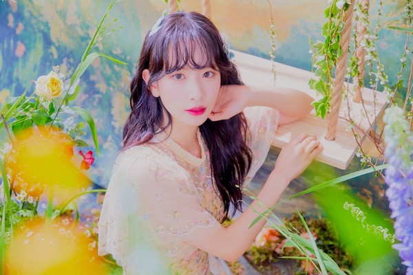 [사진 = 우주소녀 설아/ 스타쉽엔터테인먼트 제공]