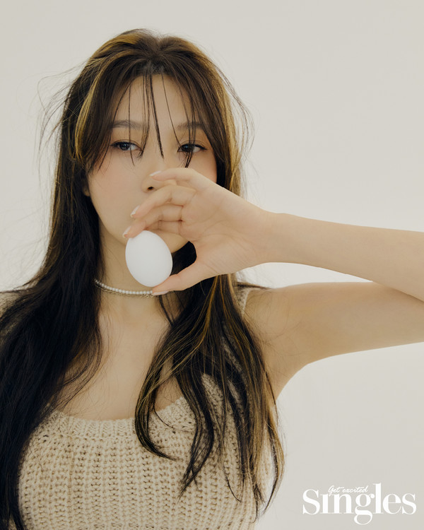 [사진 = 조이/ 싱글즈 제공]