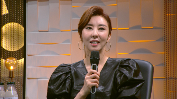 [사진 = 김완선/ KBS 2TV '불후의 명곡' 제공]