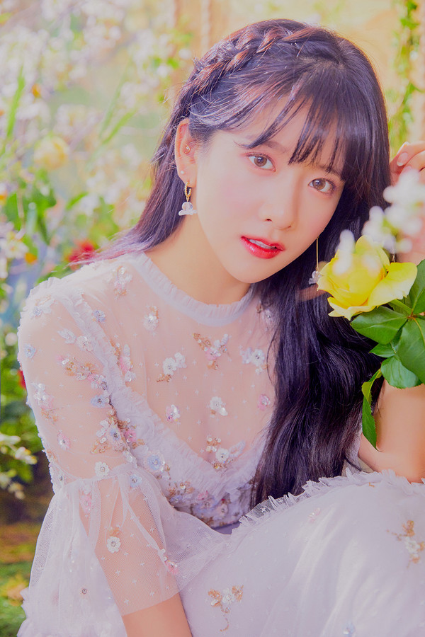 [사진 = 우주소녀 엑시/ 스타쉽엔터테인먼트 제공]