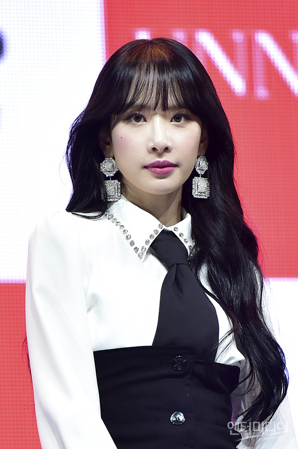우주소녀 설아 '도도한 표정' [EM포토] < 가요 < 엔터테인먼트 < 기사본문 - 엔터미디어