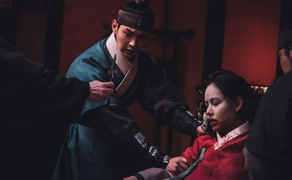 사상 초유의 폐지 사태를 겪은 드라마 '조선구마사' / 사진=SBS