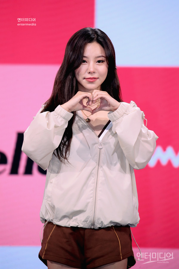 フィイン 마마무 휘인 30246_58394_028.jpg