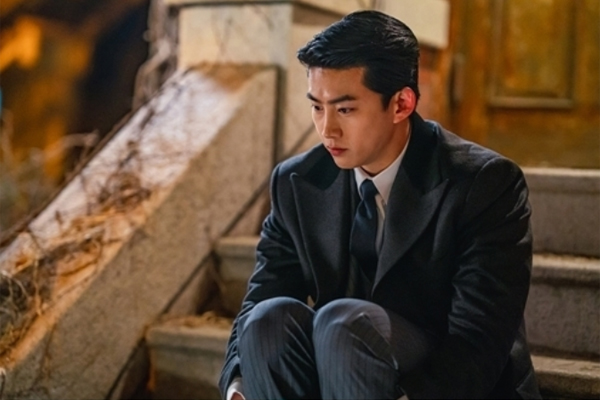 인간이 뱀파이어 무는 시대, 옥택연은 왜 굳이 인간을 꿈꿀까('가슴이 뛴다') 인간이 뱀파이어 무는 시대, 옥택연은 왜 굳이 인간을 꿈꿀까('가슴이 뛴다')